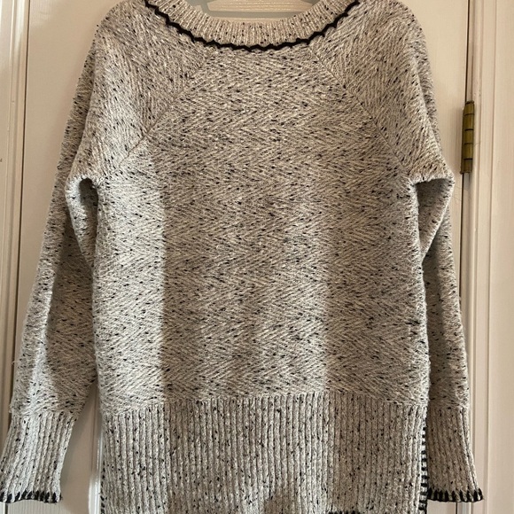 Cable & Gauge chunky knit sweater, Size M, black and gray - Picture 2 of 6